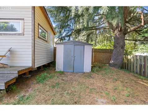 11325 SW 47th Avenue Portland OR 97219