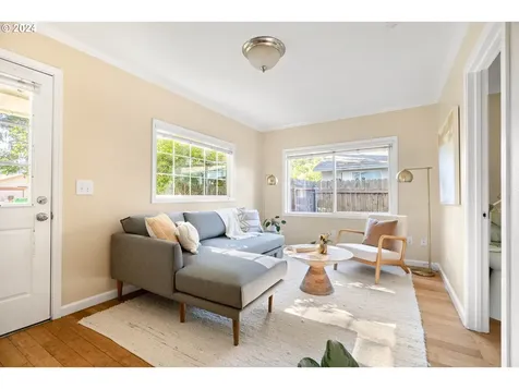 11325 SW 47th Avenue Portland OR 97219