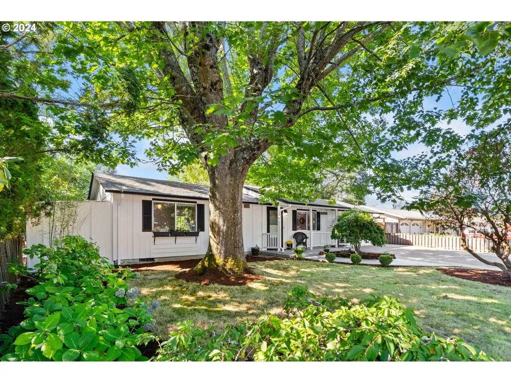 1765 Ne Juniper Avenue Gresham OR 97030
