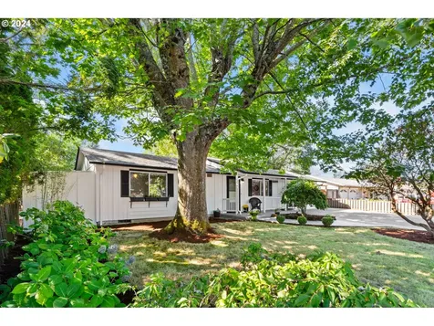 1765 Ne Juniper Avenue Gresham OR 97030