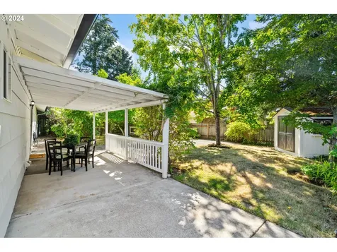 1765 Ne Juniper Avenue Gresham OR 97030