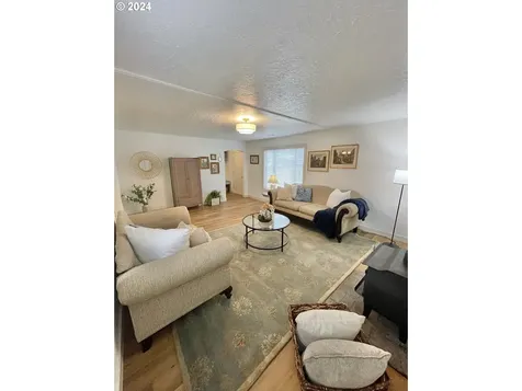 388 Nw Sherman Street Sheridan OR 97378