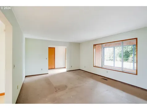 13885 Webb Lane Dallas OR 97338