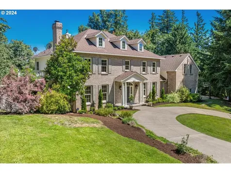 19177 Hill Top Road Lake Oswego OR 97034