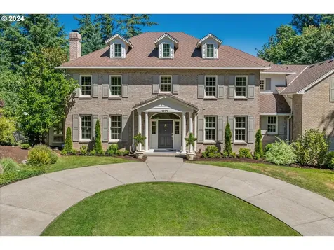 19177 Hill Top Road Lake Oswego OR 97034
