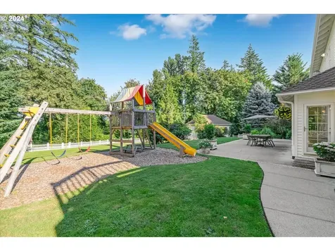 19177 Hill Top Road Lake Oswego OR 97034