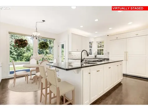 19177 Hill Top Road Lake Oswego OR 97034