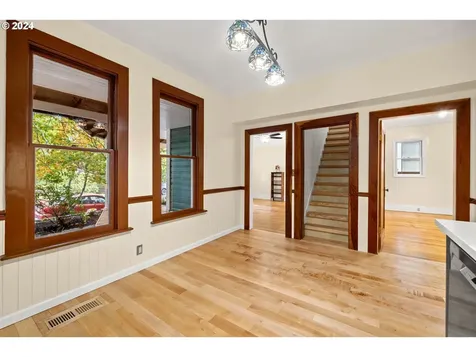 1417 SE 34th Avenue Portland OR 97214
