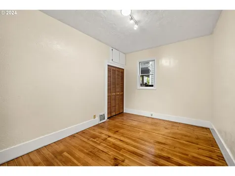 1417 SE 34th Avenue Portland OR 97214