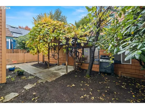 1417 SE 34th Avenue Portland OR 97214