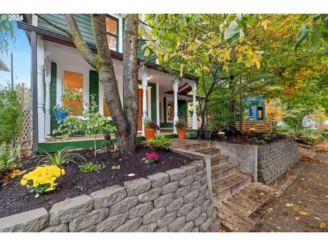1417 SE 34th Avenue Portland OR 97214