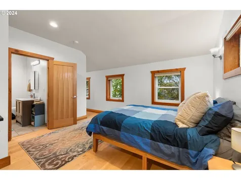 1417 SE 34th Avenue Portland OR 97214