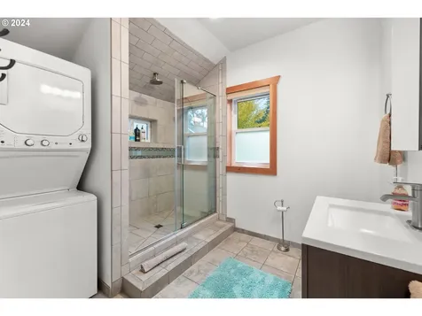 1417 SE 34th Avenue Portland OR 97214