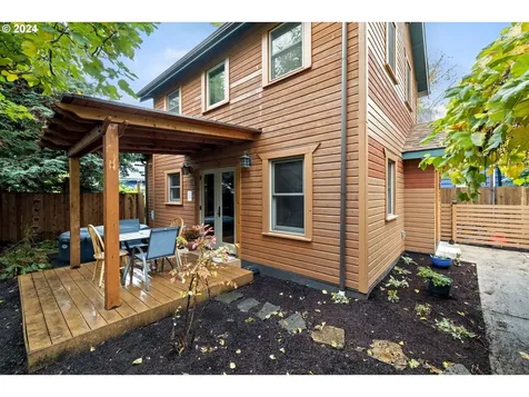 1417 SE 34th Avenue Portland OR 97214