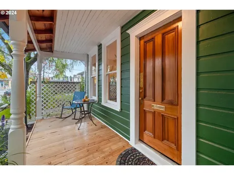 1417 SE 34th Avenue Portland OR 97214