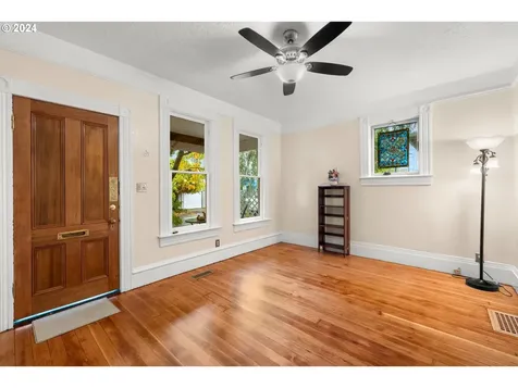 1417 SE 34th Avenue Portland OR 97214