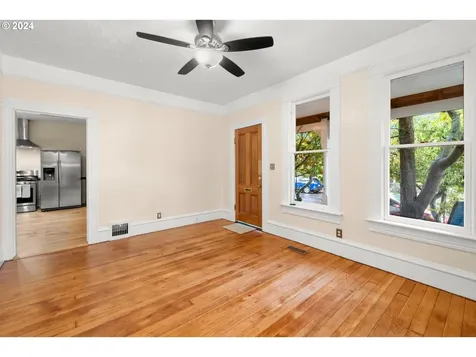 1417 SE 34th Avenue Portland OR 97214