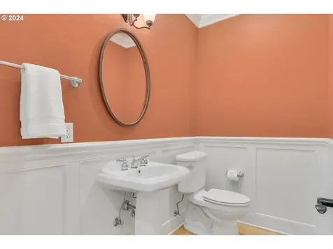 6164 Fernhill Loop Springfield OR 97478