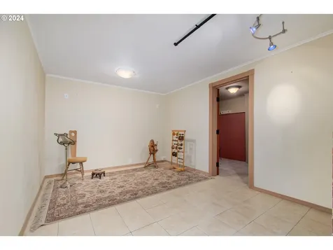 6164 Fernhill Loop Springfield OR 97478