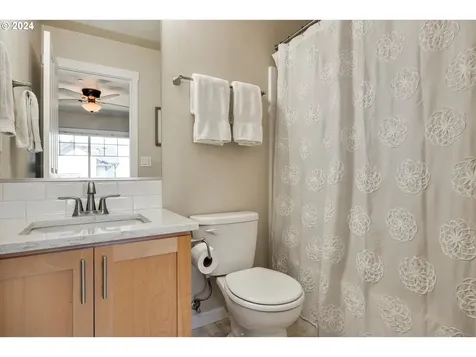 28510 SW Dundee Lane Wilsonville OR 97070