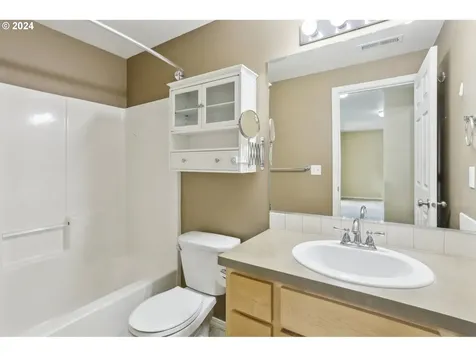 2726 NE 126th Avenue Vancouver WA 98684