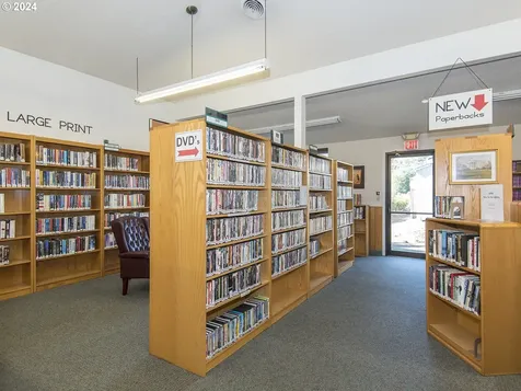 11785 Sw Queen Elizabeth Street Portland OR 97224