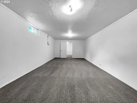 1619 Se 151st Avenue Portland OR 97233
