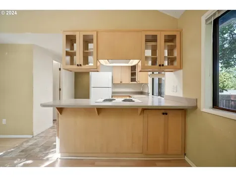 9914 SW Quail Post Road Portland OR 97219