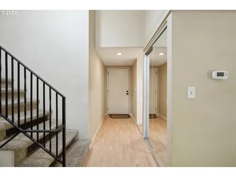 9914 SW Quail Post Road Portland OR 97219