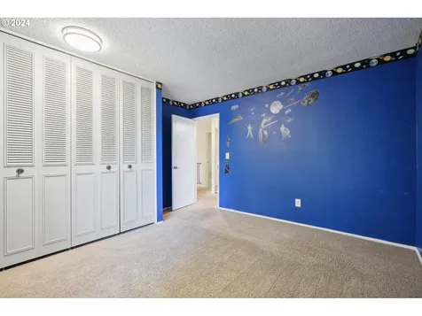 9914 SW Quail Post Road Portland OR 97219