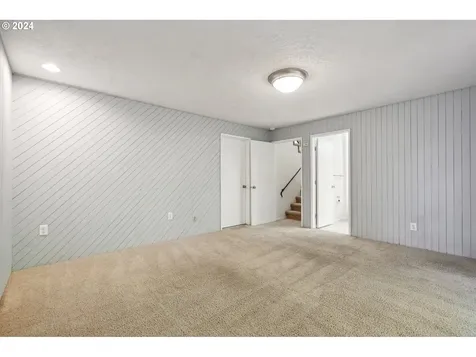 9914 SW Quail Post Road Portland OR 97219