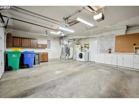 9914 SW Quail Post Road Portland OR 97219
