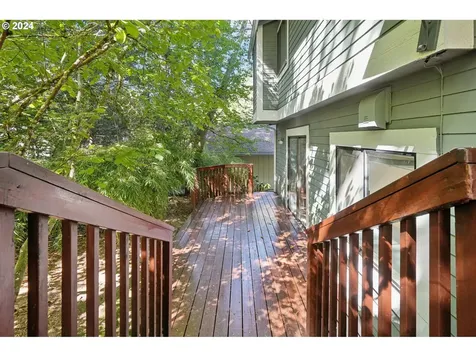 9914 SW Quail Post Road Portland OR 97219