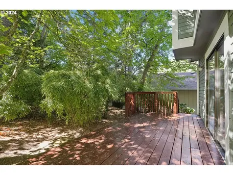 9914 SW Quail Post Road Portland OR 97219