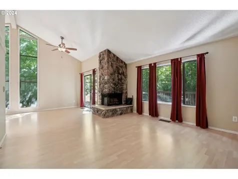 9914 SW Quail Post Road Portland OR 97219