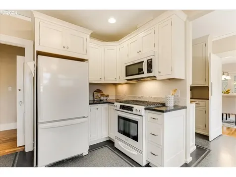 7536 Se 27th Avenue Portland OR 97202
