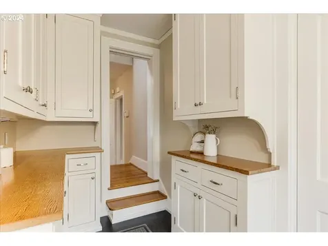 7536 Se 27th Avenue Portland OR 97202