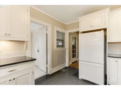 7536 Se 27th Avenue Portland OR 97202