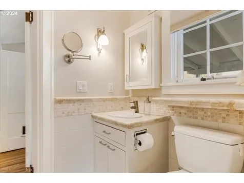 7536 Se 27th Avenue Portland OR 97202