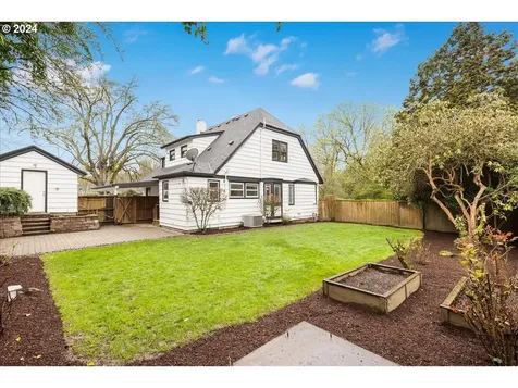 7536 Se 27th Avenue Portland OR 97202