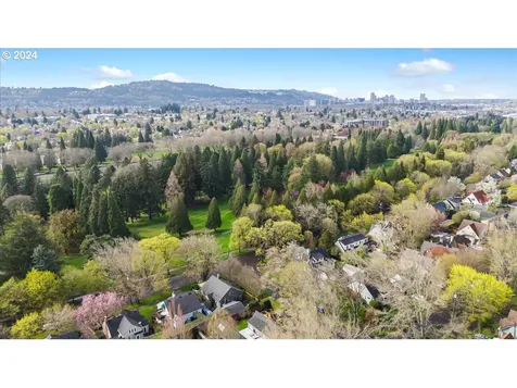 7536 Se 27th Avenue Portland OR 97202