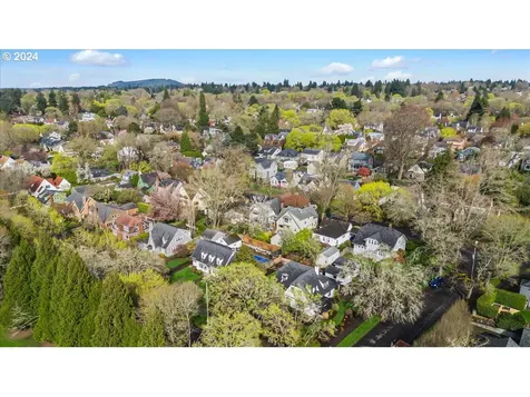 7536 Se 27th Avenue Portland OR 97202