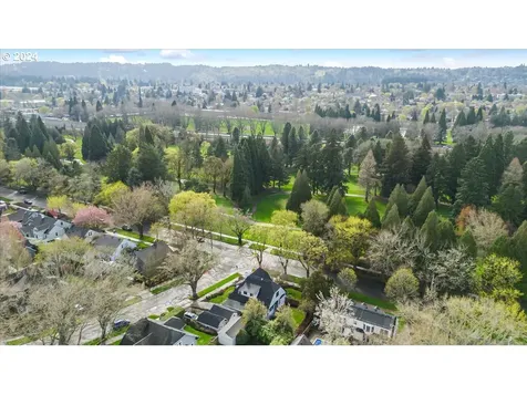 7536 Se 27th Avenue Portland OR 97202