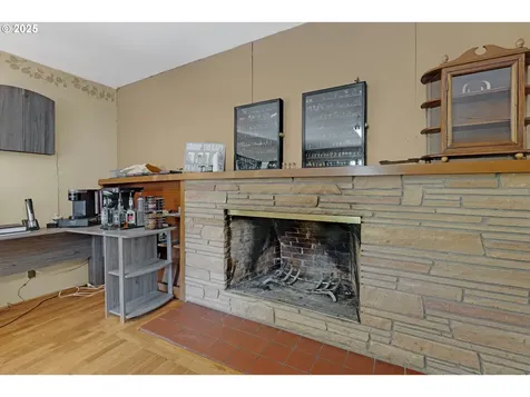 1157 NE Malheur Avenue Roseburg OR 97470