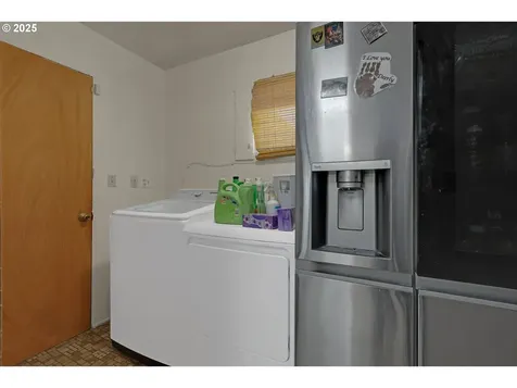 1157 NE Malheur Avenue Roseburg OR 97470