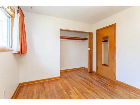 1814 NE 120th Avenue Portland OR 97220