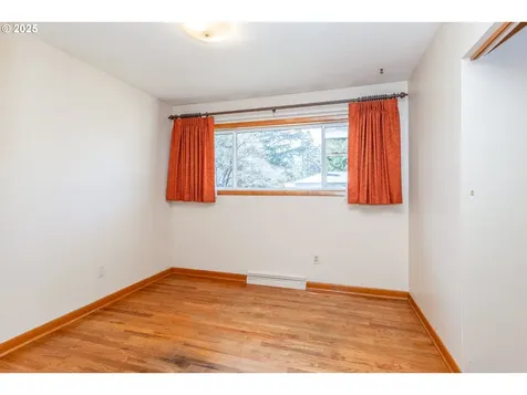 1814 NE 120th Avenue Portland OR 97220