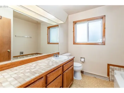 1814 NE 120th Avenue Portland OR 97220