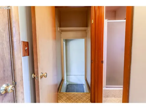 1814 NE 120th Avenue Portland OR 97220