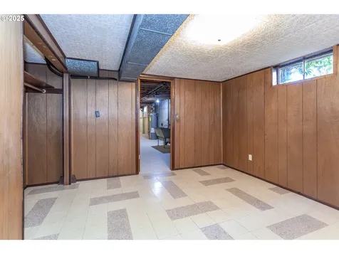 1814 NE 120th Avenue Portland OR 97220